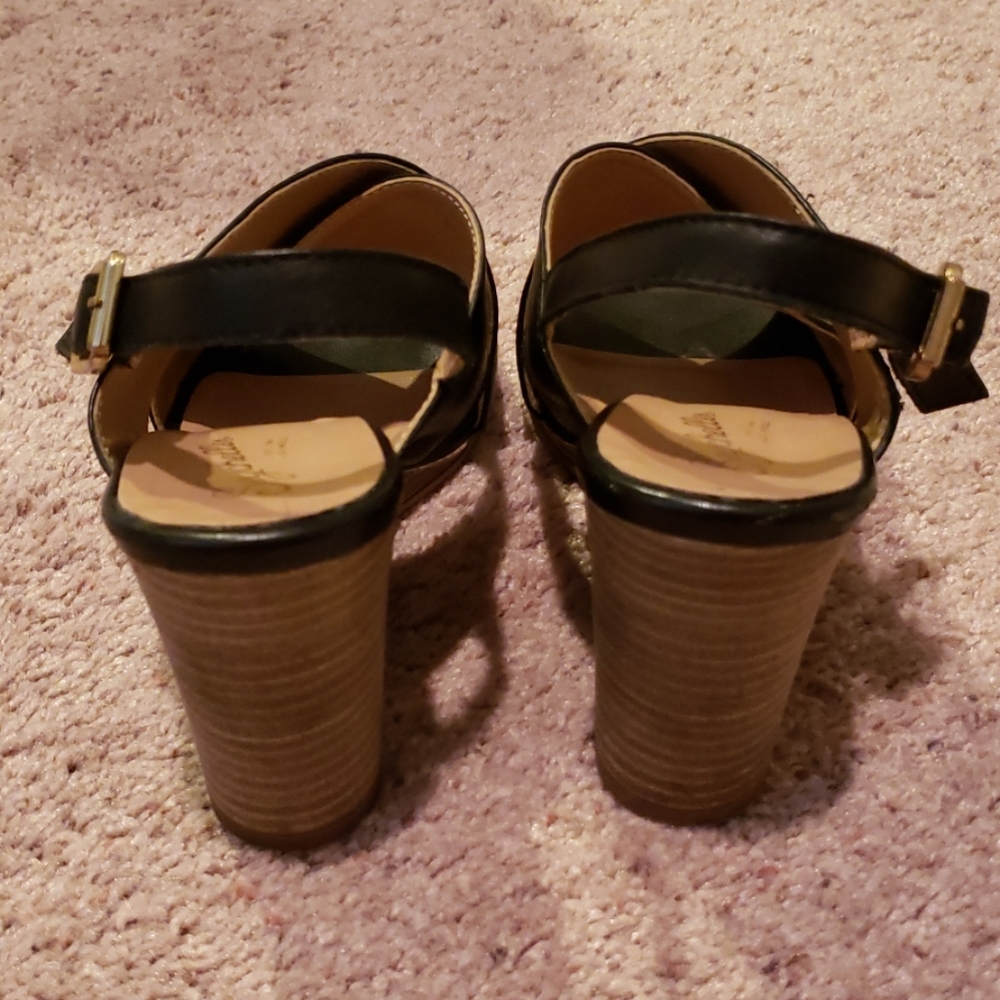 Shoes - Picture 3 of 6